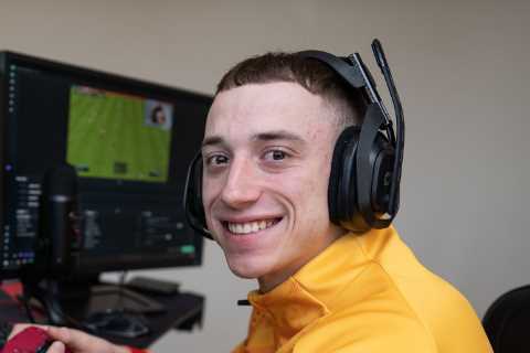 I make £50,000 a year playing FIFA on my PlayStation without leaving my bedroom – here’s how I got..