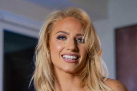 Boxing beauty Ebanie Bridges gives blunt answer to marriage proposals from fans and reveals she’s..