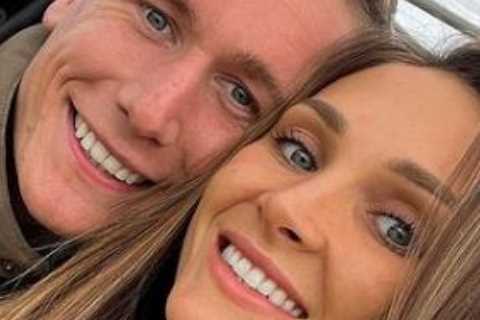 Love Island star looks unrecognisable in throwback snap as she’s separated from her family for..