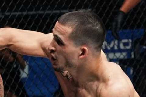 Watch Muhammad Ali’s grandson Biaggio score KO to improve MMA record as PFL star vows to create his ..
