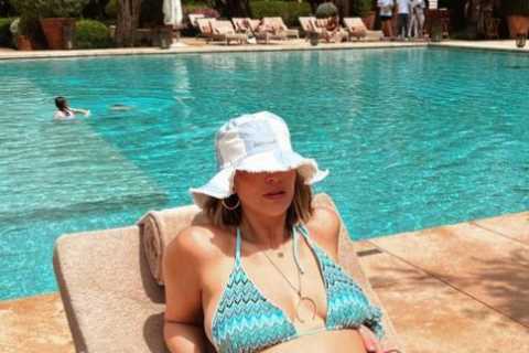 Ferne McCann shows off her glistening baby bump in a bikini on Moroccan Easter family holiday