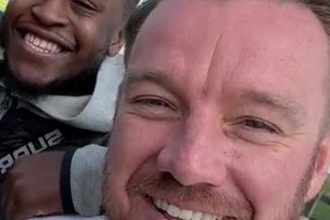 Unlucky Arsenal fan gets stuck with ex-Tottenham star Jamie O’Hara on motorway just hours before..