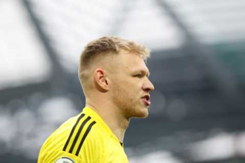 Arsenal star Aaron Ramsdale reveals Premier League legend was his unlikely inspiration as a..