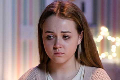 Amy Mitchell turns to booze as she struggles to cope in EastEnders