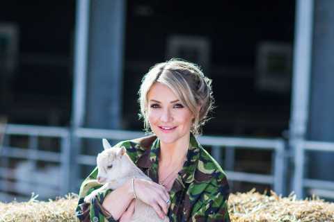 Springtime on the Farm’s Helen Skelton dazzles fans with ‘absolutely gorgeous’ picture from Channel ..