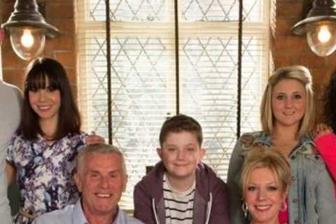 Inside Hollyoaks’ Osborne family from Jack to Darren