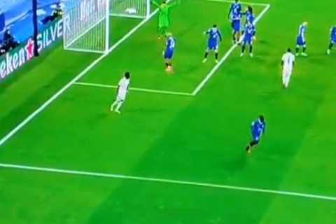 Chelsea fans in disbelief as new footage shows Wesley Fofana READING seconds before Chelsea concede ..
