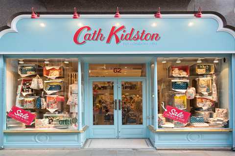 Shoppers snap up bargains in iconic brand’s 50% closing down sale before all shops shut for good