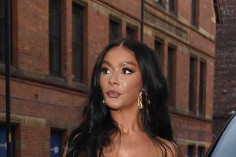 Hollyoaks’ Chelsee Healey risks wardrobe malfunction as she goes braless in daring outfit