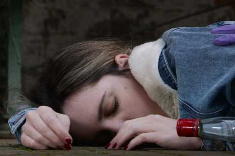 Amy Barlow rushed to hospital after rape ordeal in Coronation Street