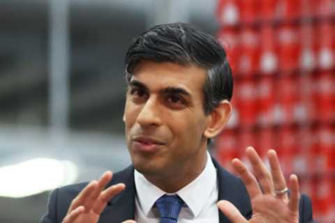 Tory rebels demand Rishi Sunak ignores the ECHR over migrants arriving on small boats
