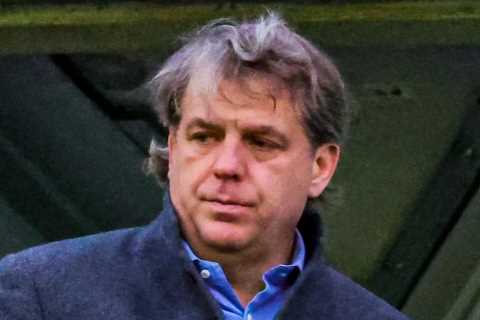 Arsene Wenger hits out at Todd Boehly and tells next Chelsea manager to include his special Arsenal ..
