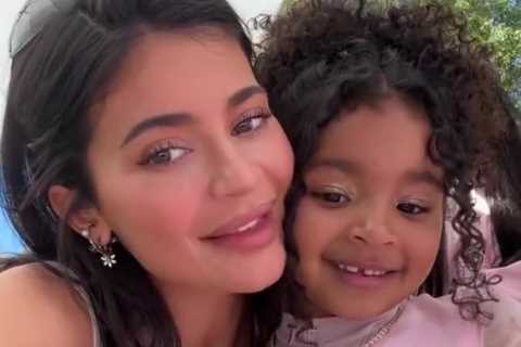 Kylie Jenner blasted for putting Stormi, 5, in ‘dangerous’ situation in the kitchen of their $36M..