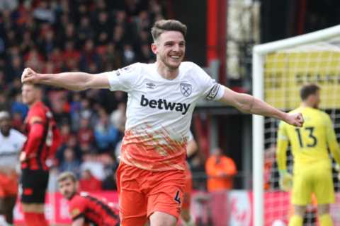 Man Utd legend Gary Neville predicts Arsenal and Chelsea transfer target Declan Rice’s next club..