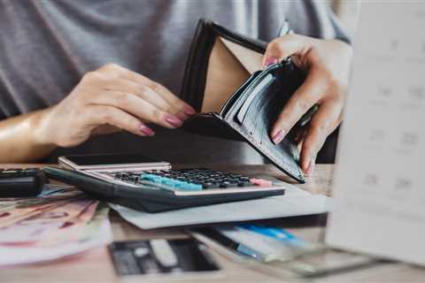 Universal Credit May payment dates 2023: will I get paid early next month because of the bank..