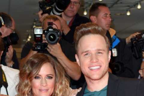 Olly Murs breaks down in tears on stage as he reveals ‘regret’ over Caroline Flack