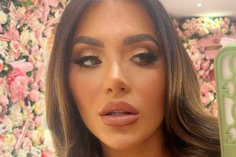 Chloe Brockett breaks down in tears over shock feud on Towie