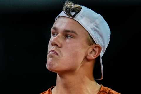 Tennis star slammed for ‘one of ugliest gestures in memory’ as fans boo him and umpire gives him..