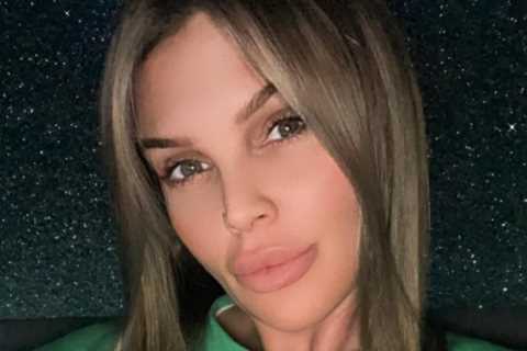 Danielle Lloyd shows off her incredible garden swimming pool – but suffers nightmare start to swim..