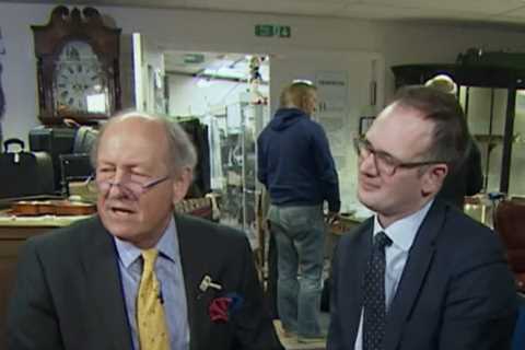 Bargain Hunt auctioneer rips into ‘most awful item’ ever seen on show in excruciating scenes