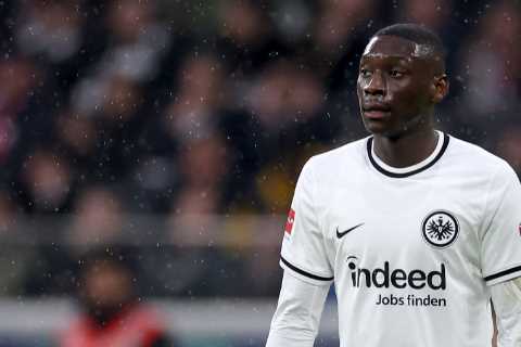 Man Utd ‘pushing hard to complete £105m Randal Kolo Muani transfer as Bayern Munich join PSG,..