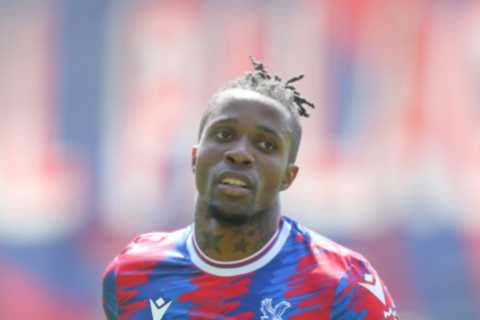 Chelsea fans all say the same thing as club linked with shock Zaha free transfer due to Pochettino..