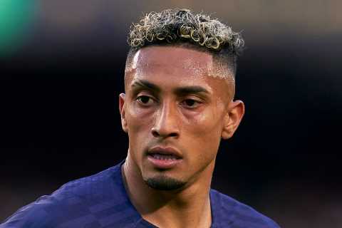 Chelsea and Arsenal ‘send transfer offers for Barcelona star Raphinha’… but an ex-Blues ace could..