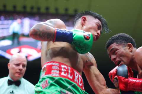 Fans accuse WBC of ‘making up rules’ after rare use of ‘boxing VAR’ sees star awarded retrospective ..