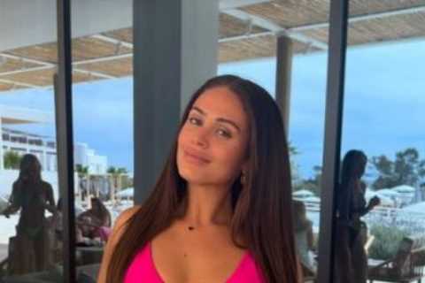 Love Island’s Olivia Hawkins looks incredible in bright pink bikini in Ibiza