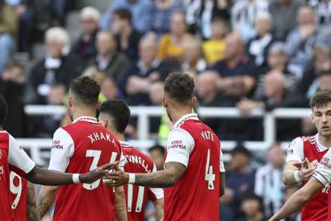Piers Morgan rallies Arsenal fans as he tells them ‘title race isn’t over’ after seeing Man City’s..