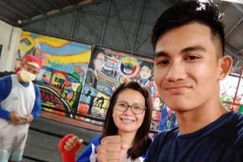 Boxer Kenneth Egano dead at 22 after collapsing in ring despite Manny Pacquiao’s desperate bid to..