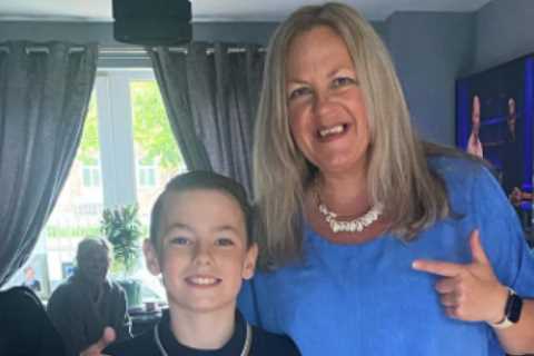 EastEnders’ Karen Taylor actress Lorraine Stanley looks worlds away from Albert Square in glam bank ..
