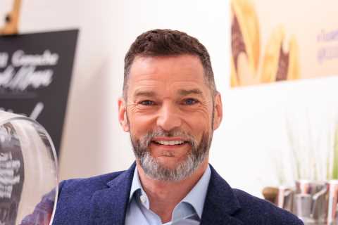 First Dates in huge format shake-up for 10th anniversary reveals show legend Fred Siriex