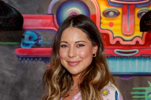 Louise Thompson sparks rumours of feud with brother Sam as she deletes cryptic post and fails to..