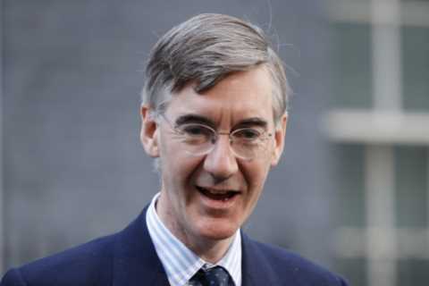 Brexiteer MPs on the warpath after No10 ditches plans to end all EU red tape this year