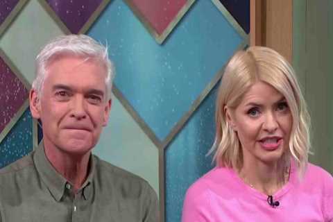 ITV bosses ‘sick of clearing up Phillip Schofield’s mess’ as it’s revealed he and Holly Willoughby..