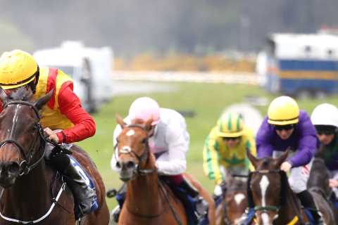 Huge £40million bust-up over rights sees ‘significant’ change to TV coverage with rebel racecourses ..