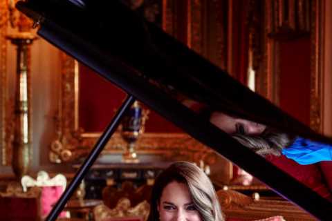 Eurovision surprise as the Princess of Wales Kate Middleton plays piano in stunning show opening