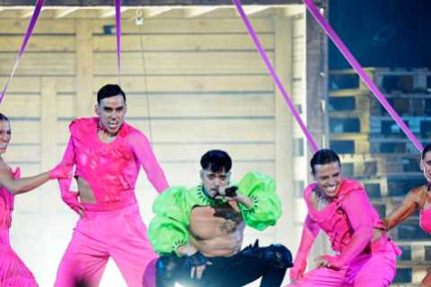 Eurovision shock as Finland dancers ‘lick feet’ during ‘bonkers’ routine as crowd goes wild