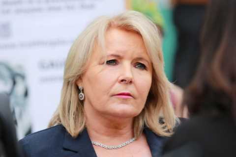 ‘Hypocrite’ nursing union boss demands new talks to secure double-digit pay rise
