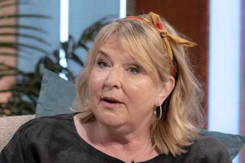 Ex This Morning pals Fern Britton &amp; Eamonn Holmes reunite amid Holly and Phil feud and fans all ..