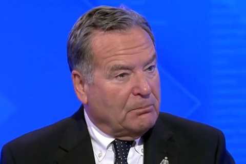 Jeff Stelling slams Martin Keown as he leaps to Martin Tyler’s defence after Arsenal icon’s..