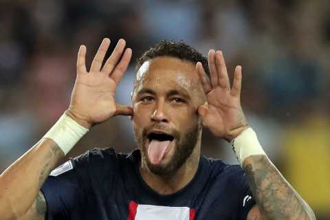 Neymar wanted by four Premier League clubs including Man Utd and has always dreamt of transfer
