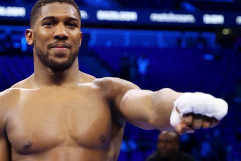 Anthony Joshua told what he must do to set up ‘the biggest fight of all time’ against Tyson Fury