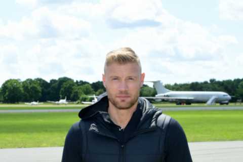 Top Gear’s Freddie Flintoff was left with horror face injuries for 45 MINUTES in near-fatal crash,..