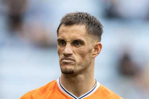 Blackpool striker Jerry Yates chased by FIVE clubs but they’ll have to splash out £4m to land..