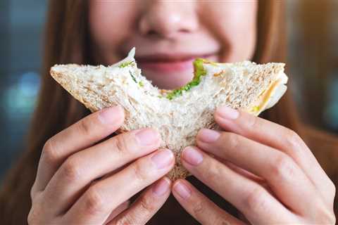 Five ways to take a bite out of the cost of your packed lunch