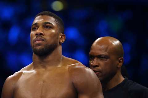 Dillian Whyte claims Anthony Joshua is ‘afraid’ to take rematch and urges old foe to ‘pull his..