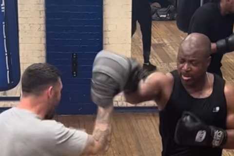 Premier League cult hero, 40, looks unrecognisable as ripped boxer with bulging biceps after body..