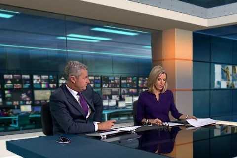 ITV News viewers stunned as they learn mind-boggling reality of studio from behind-the-scenes pic